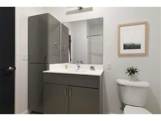 Building Photo - 4555 Minnehaha Ave