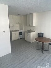 Building Photo - 1560 Kanunu St