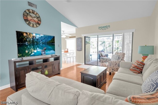 Foto del edificio - 3749 SW 1st Pl