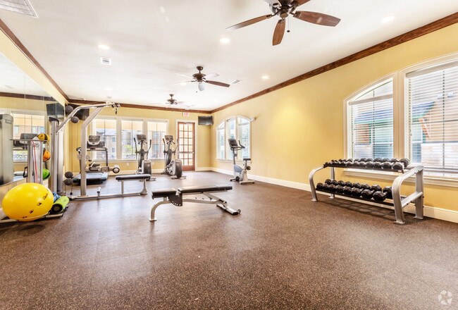 Gimnasio - The West Hill