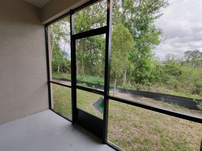 Foto del edificio - 23270 Willow Glen Way
