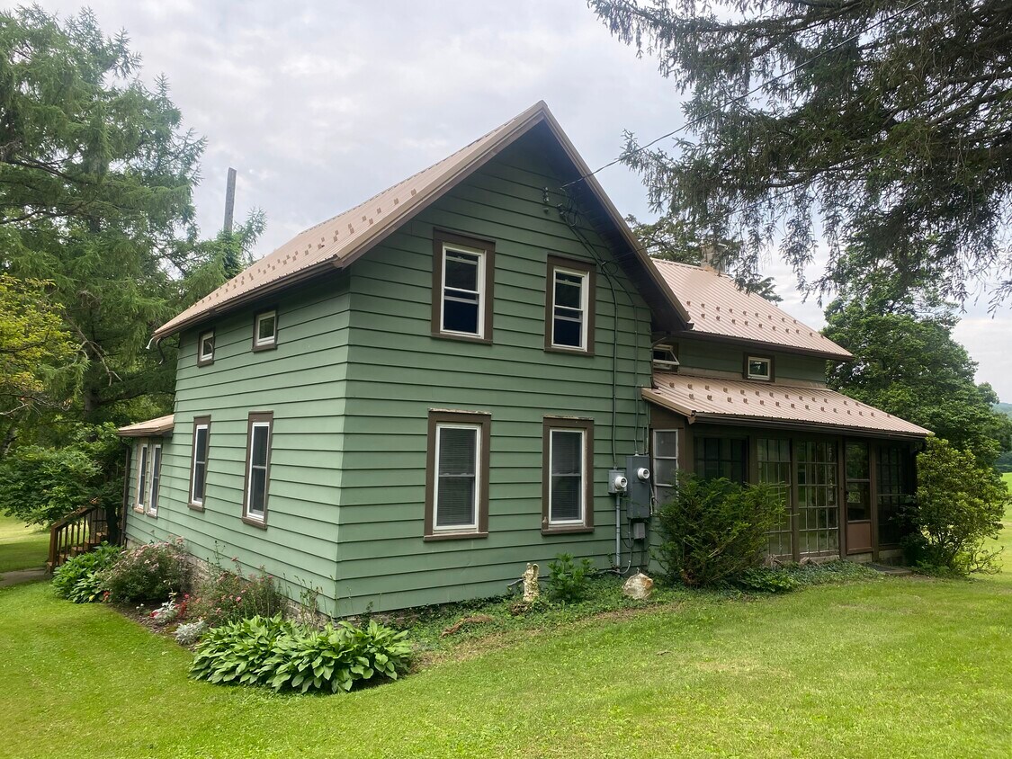 1126 Trumbulls Corners Rd, Newfield, NY 14867 House Rental in