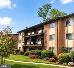 Building Photo - 10025 Fair Wds Dr
