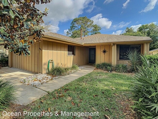 Building Photo - 2 br, 2 bath House - 697 St. Andrews Cir.