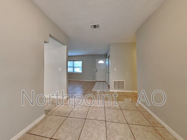 Foto del edificio - 8341 Barracuda Rd