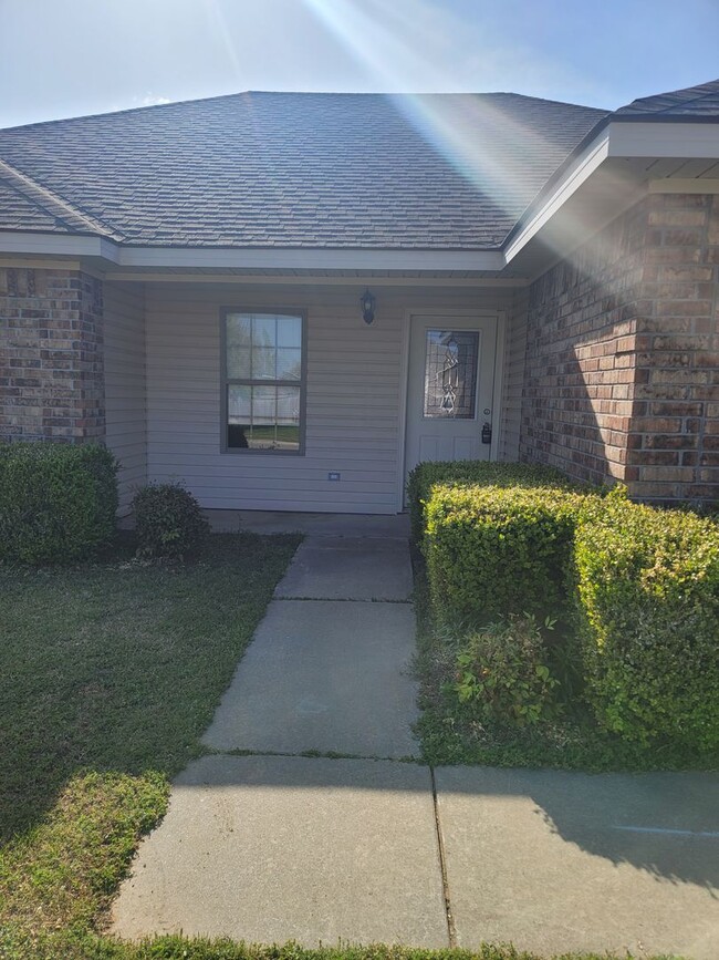 Building Photo - Beautiful Home for Rent in Alma   ***MOVE ...