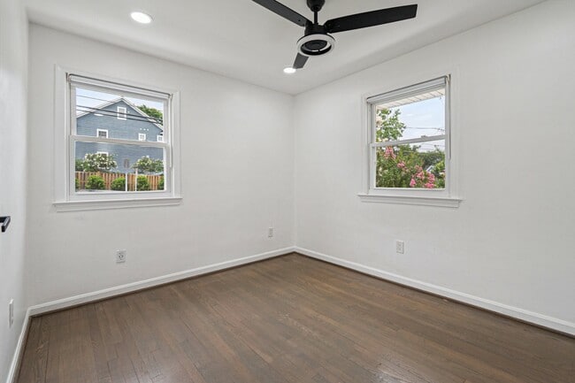 Building Photo - 6100 Johnson Ave
