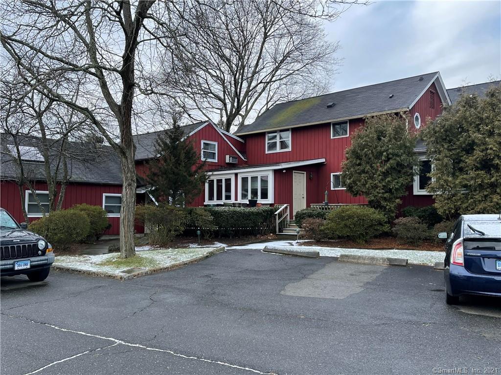 Primary Photo - 25 Saugatuck Ave
