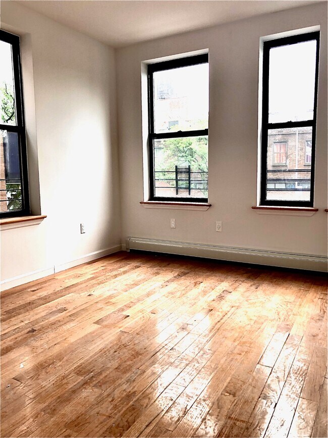 1323 Castle Hill Ave Unit 2F, Bronx, NY 10462 Room for Rent in Bronx