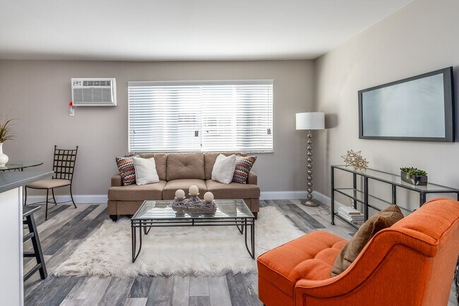 Foto del interior - 5729 Montgomery Rd