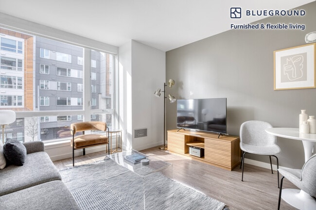 Building Photo - 120 Broadway-SI FL3-ID541