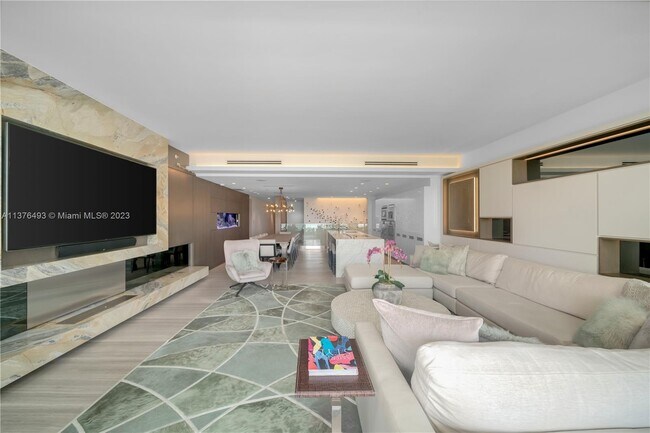 Building Photo - 321 Ocean Dr