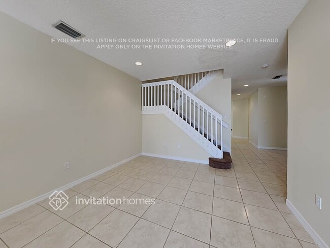 Foto del edificio - 518 NE 35th Ave