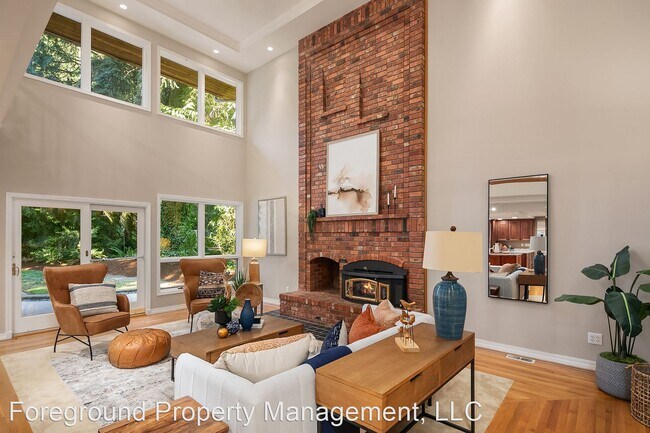 Foto del edificio - 4 br, 3.5 bath House - 16040 NE 6th St