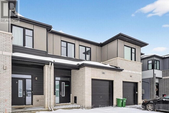 Building Photo - 866 Paseana Pl.