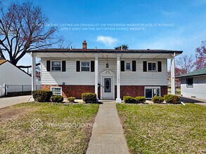 Building Photo - 1146 7th Ave S