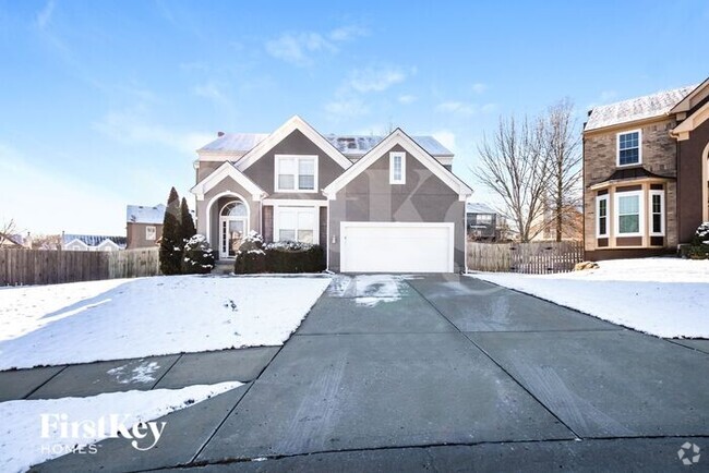 Building Photo - 909 NE 93rd Ct