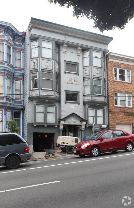 Building Photo - 335-341 Oak St