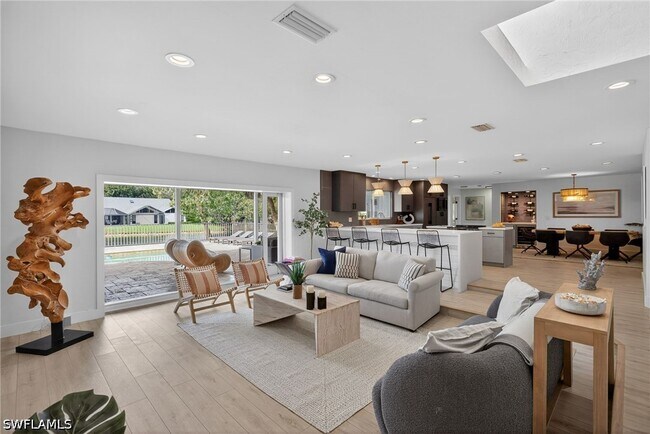Building Photo - 2341 Mayfield Ct