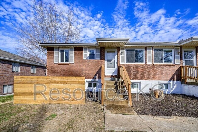 Building Photo - 800 NE 68th St