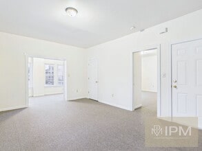 Building Photo - 595 Madison Ave