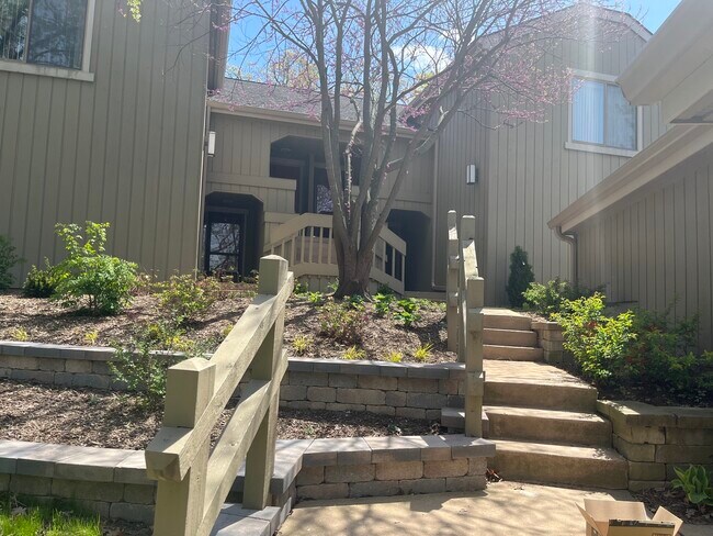 Foto del edificio - 275 Hickory Ln
