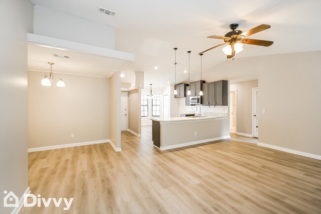 Building Photo - 1605 Ibis Dr
