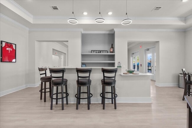 Foto del edificio - 540 Hobbs Rd