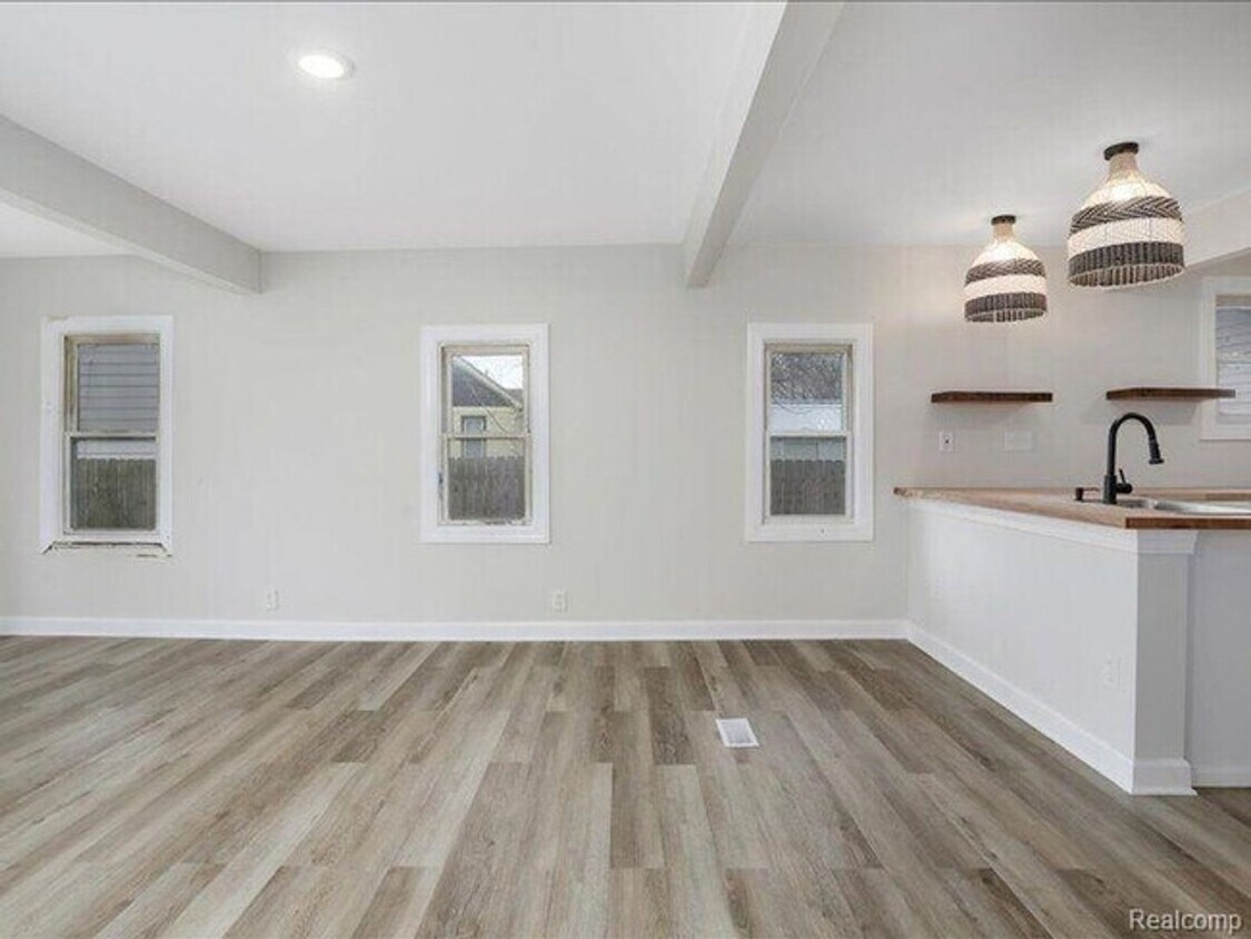 Foto del edificio - 4957 Ashley St
