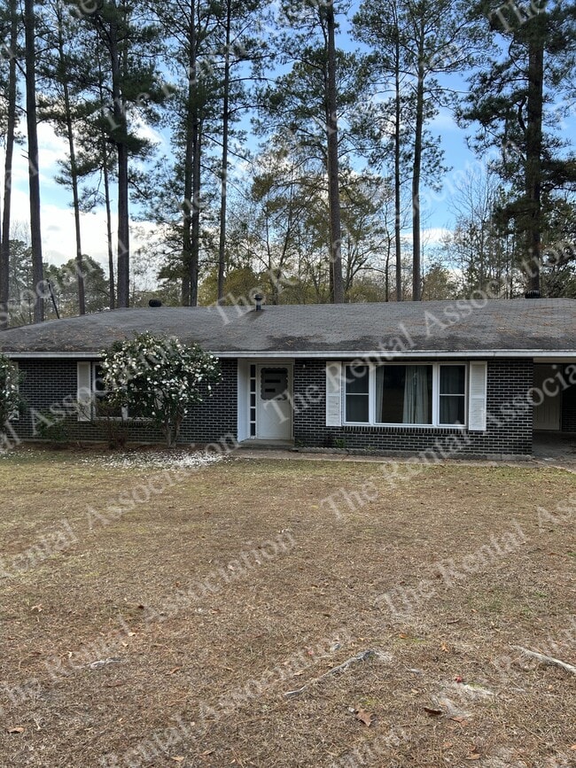 Building Photo - 1908 Roosevelt Dr