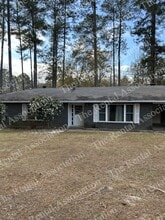 Building Photo - 1908 Roosevelt Dr