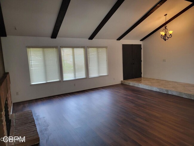 Building Photo - 4 br, 2 bath House - 28910 Calabria Drive