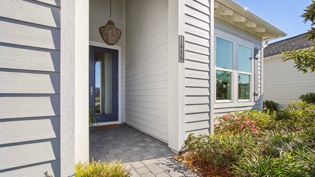 Building Photo - 1866 Pathways Drive