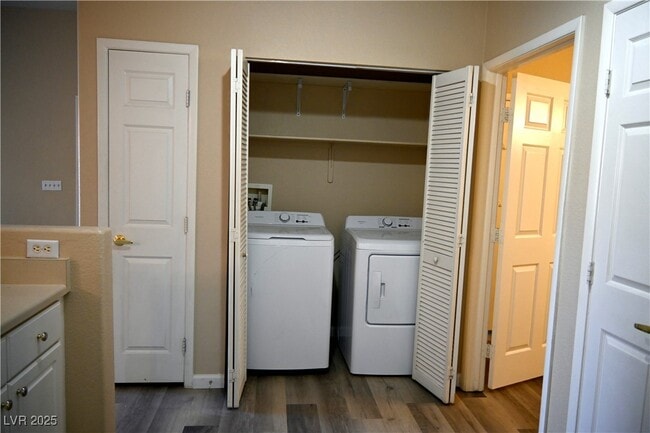 Foto del edificio - 10245 S Maryland Pkwy