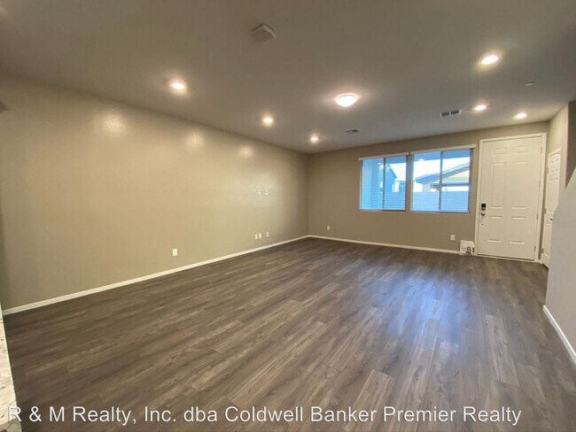 Foto del edificio - 8724 Giant Causeway Ave