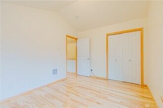 Building Photo - 7953 9th Ave SW