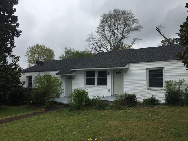 2BD Duplex in Pendleton for Rent! Only $1,... - 2BD Duplex in Pendleton for Rent! Only $1,... House