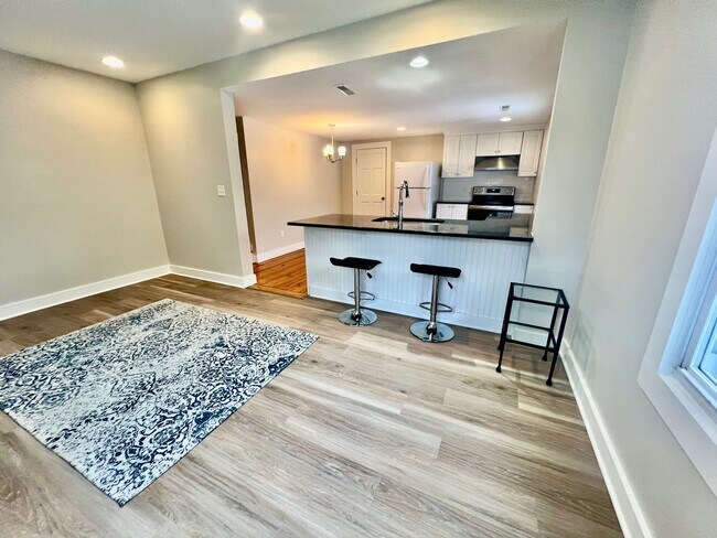 Foto del edificio - 435 Foxon Rd