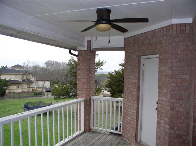 Building Photo - 2781 S Lakeview Dr