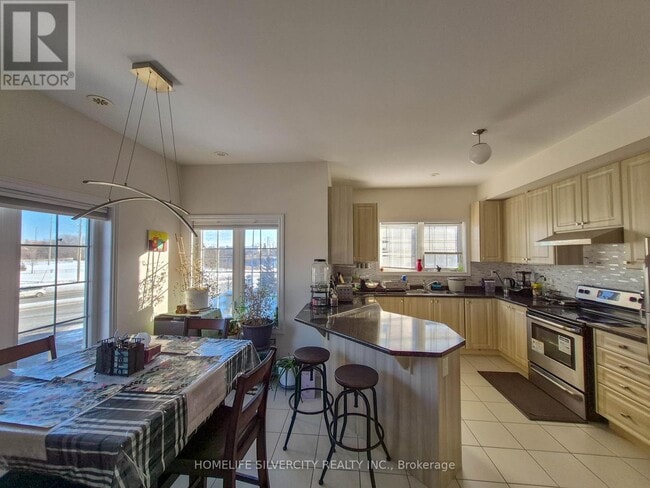 Building Photo - 2 Abercove Cl