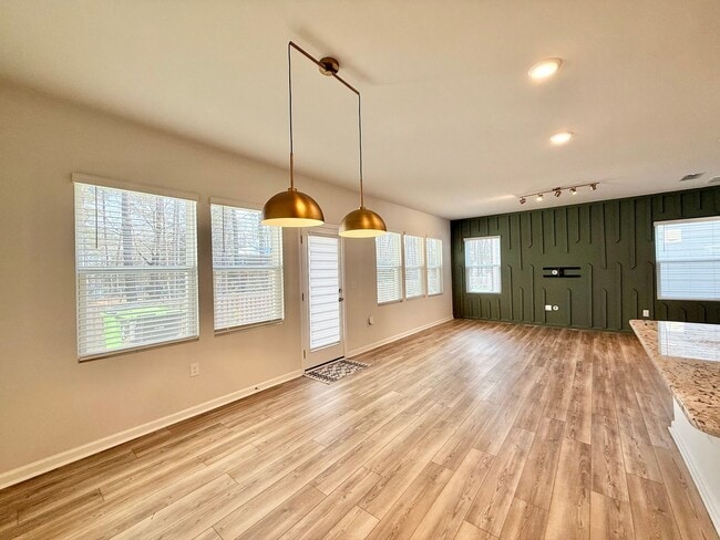 Foto del edificio - Stunning 3BD, 2.5BA Wendell Townhome with a 2-Car Garage in a Gorgeous HOA Community with Premium...