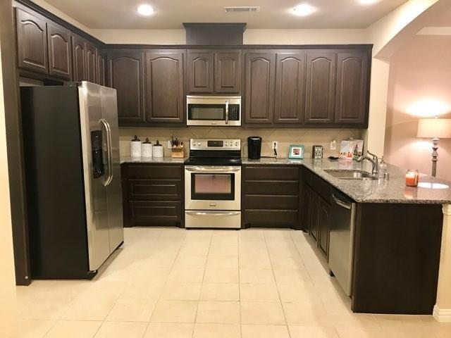 Foto del edificio - 944 Grace Ln