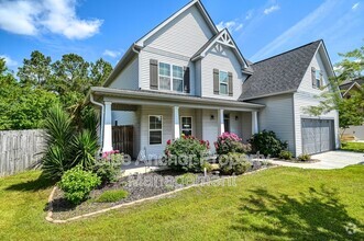 Building Photo - 412 Ponzer Ct N