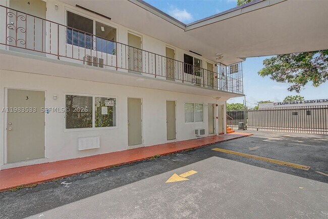 Foto del edificio - 60 NW 79th St