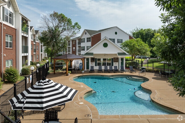 Pool - Park Commons