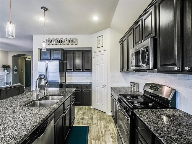 Building Photo - 1506 Canyon Creek Rd