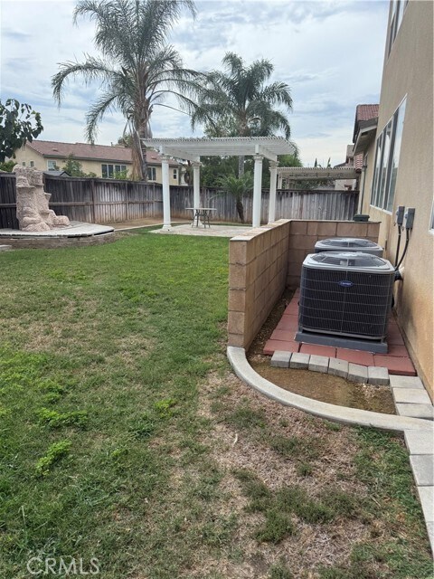 Building Photo - 13301 Wooden Gate Way