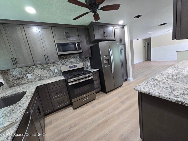Foto del edificio - 471 N 4th St