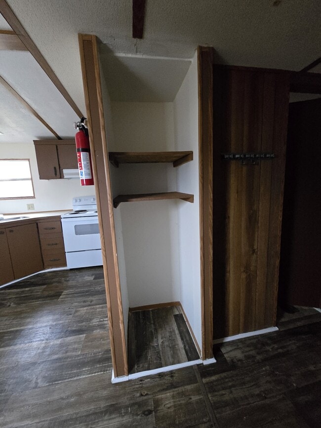 Foto del edificio - 8582 Rye Patch Rd