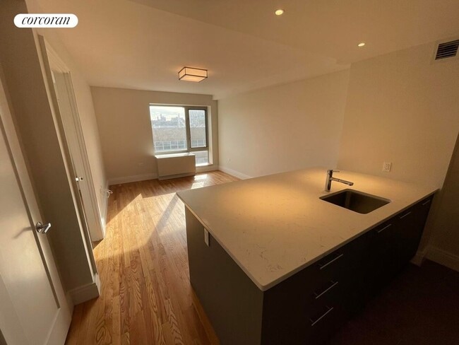 Foto del edificio - 885 Grand St